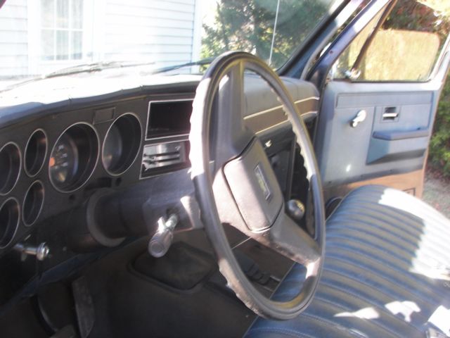 1986 BLUE Chevrolet C/K Pickup 2500 Standard Cab Pickup1GCG