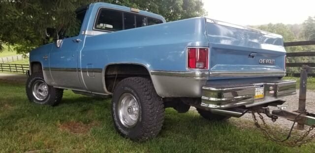1986 Blue Chevrolet Silverado 1500 Standard Cab Pickup