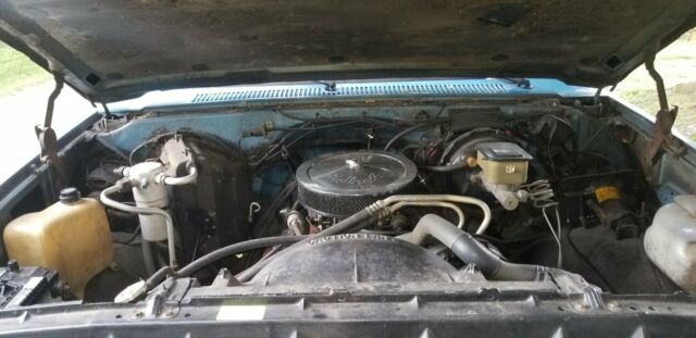 1986 Blue Chevrolet Silverado 1500 Standard Cab Pickup