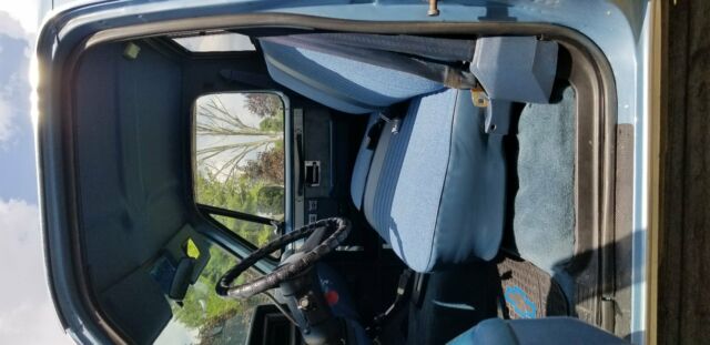 1986 Blue Chevrolet Silverado 1500 Standard Cab Pickup