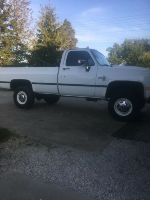 1986 White Chevrolet Other Pickups