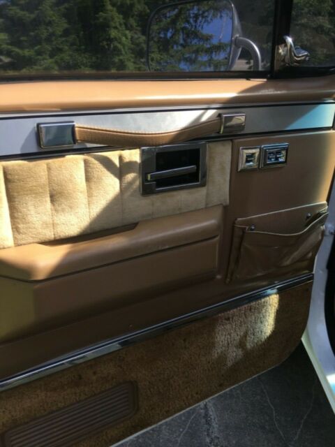 1986 White Chevrolet Other Pickups