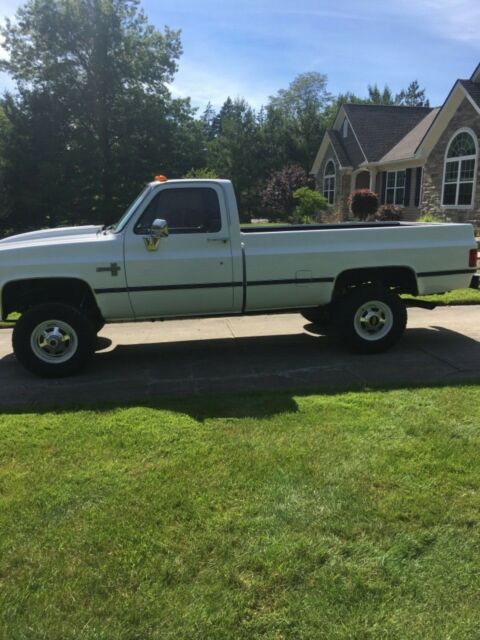 1986 White Chevrolet Other Pickups