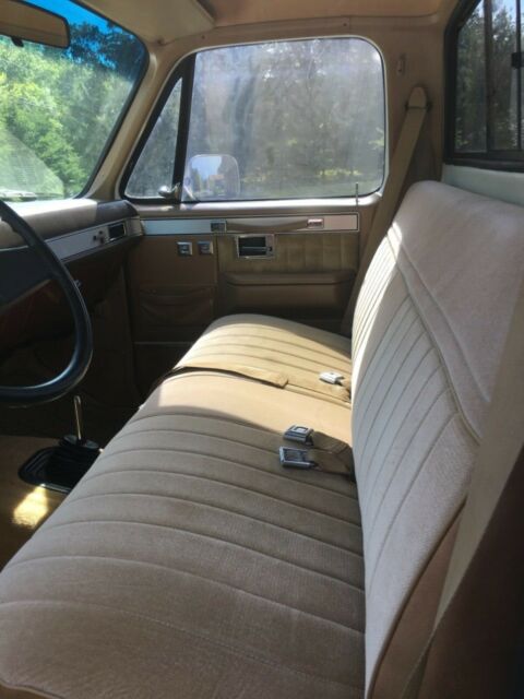 1986 White Chevrolet Other Pickups