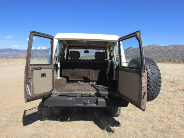 1986 Tan Toyota Land Cruiser SUV