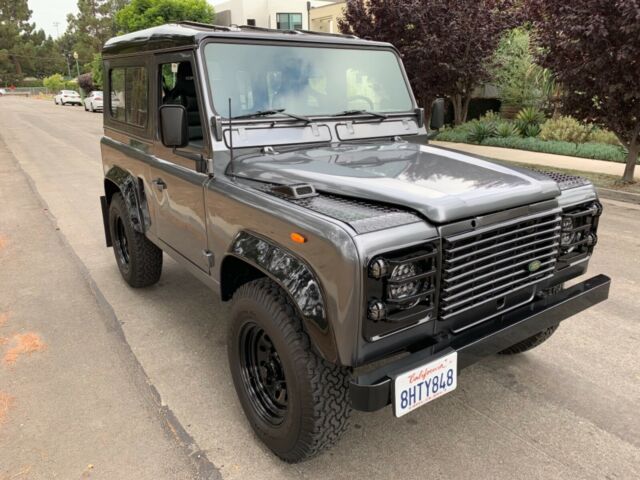 1986 Gray Land Rover Defender