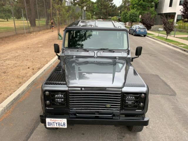 1986 Gray Land Rover Defender