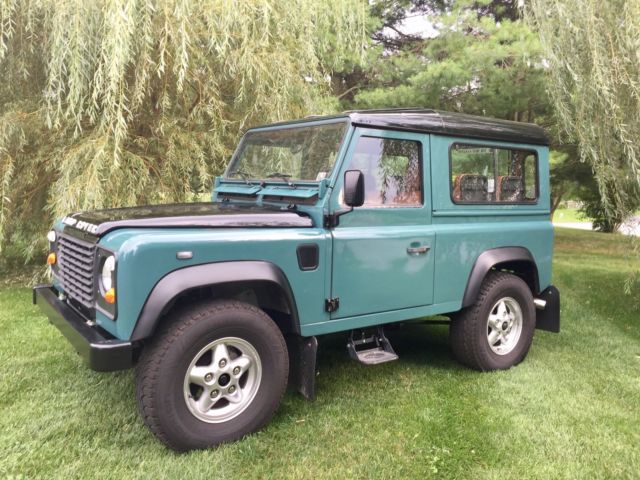 1986 Green/Black Land Rover Defender SUV