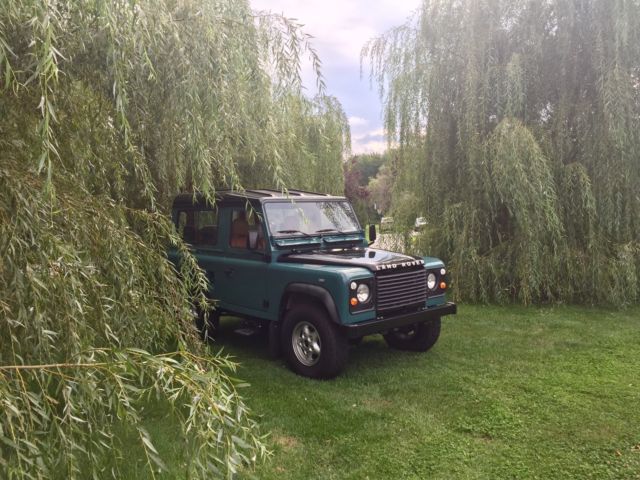 1986 Green/Black Land Rover Defender SUV
