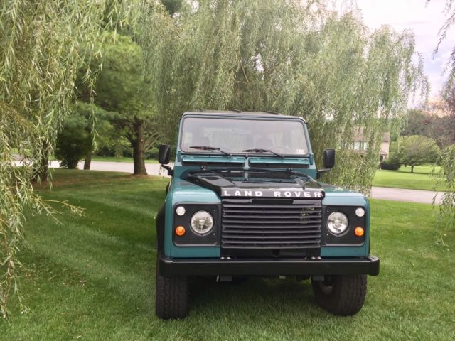 1986 Green/Black Land Rover Defender SUV
