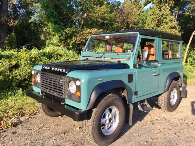 1986 Green/Black Land Rover Defender SUV