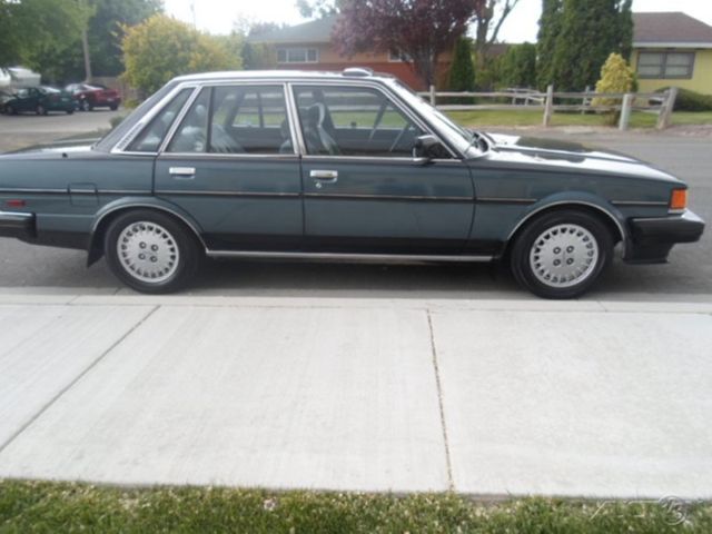 1986 Green Toyota Cressida Sedan