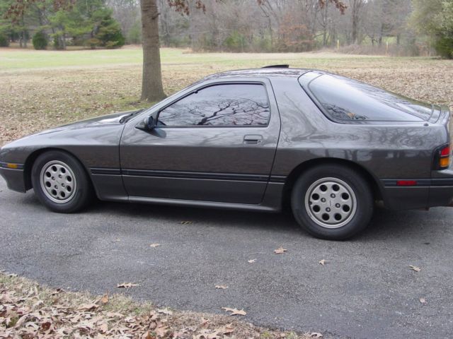 1986 Gray Mazda RX-7 two door
