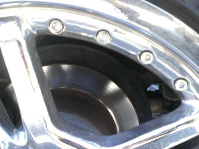 1986 White Mercedes-Benz 500-Series Coupe