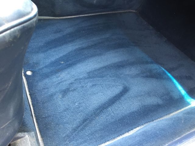 1986 Blue Mercedes-Benz 400-Series