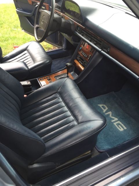 1986 Blue Mercedes-Benz 400-Series