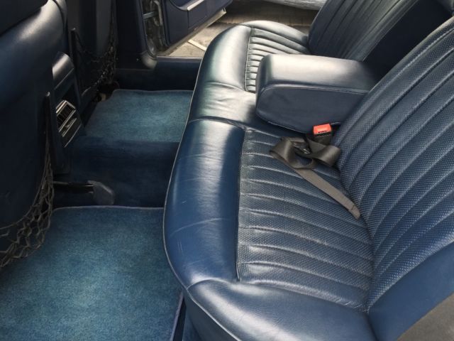 1986 Blue Mercedes-Benz 400-Series