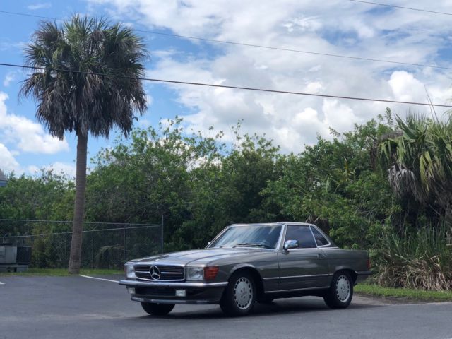 1986 Gray Mercedes-Benz SL-Class Convertible