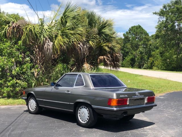 1986 Gray Mercedes-Benz SL-Class Convertible