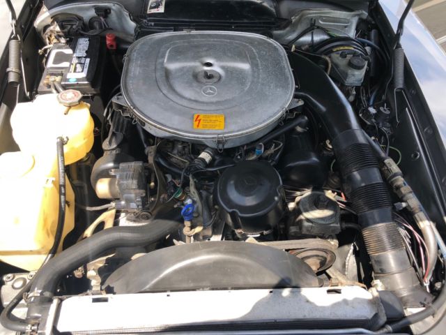 1986 Gray Mercedes-Benz SL-Class Convertible