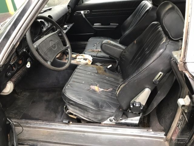 1986 Black Mercedes-Benz 500-Series Convertible