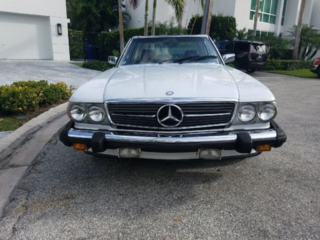 1986 White Mercedes-Benz SL-Class Convertible