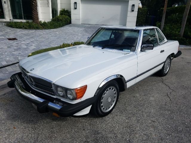 1986 White Mercedes-Benz SL-Class Convertible
