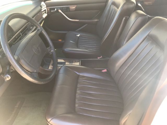 1986 Tan Mercedes-Benz 300-Series Sedan