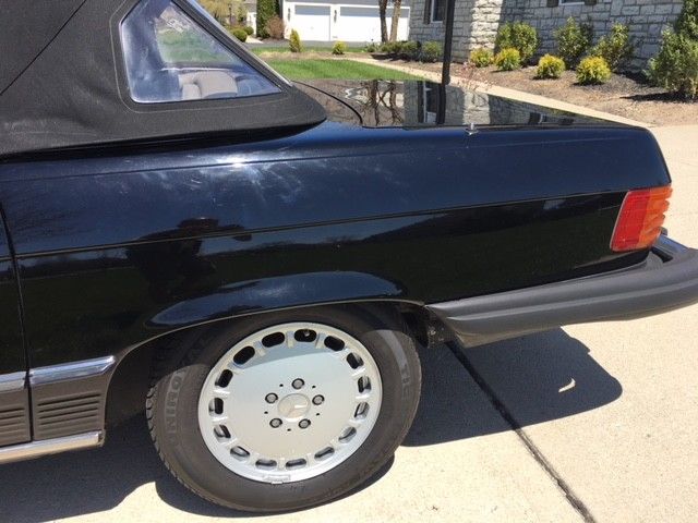 1984 Mercedes-Benz SL-Class