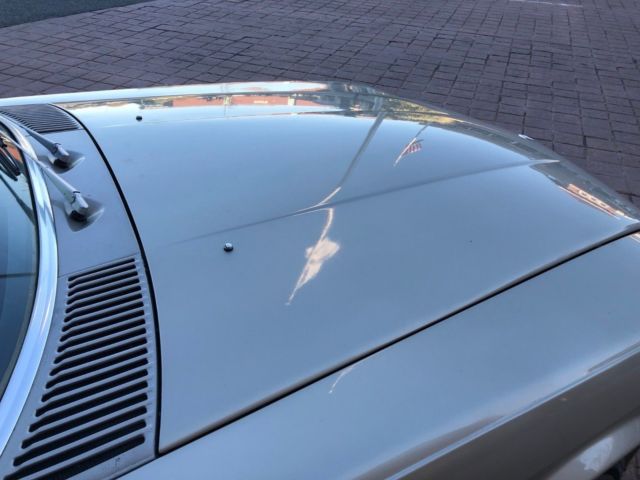 1986 Gold Mercedes-Benz SL-Class Convertible