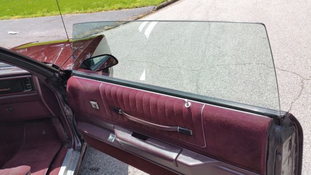 1986 Burgundy Chevrolet Monte Carlo Coupe