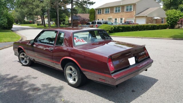 1986 Burgundy Chevrolet Monte Carlo Coupe