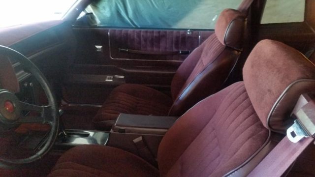 1986 Burgundy Chevrolet Monte Carlo Coupe