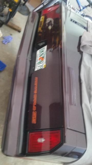 1986 Burgundy Chevrolet Monte Carlo Coupe