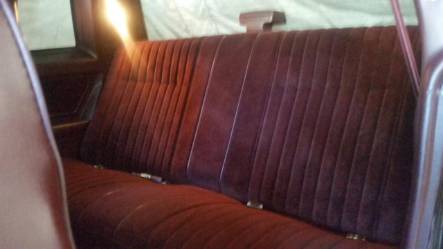 1986 Burgundy Chevrolet Monte Carlo Coupe