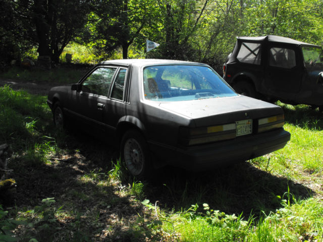 1986 Black Ford Mustang