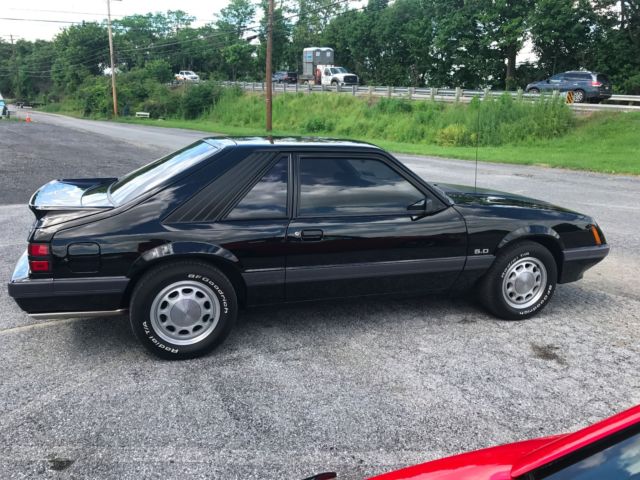 1986 Black Ford Mustang Coupe