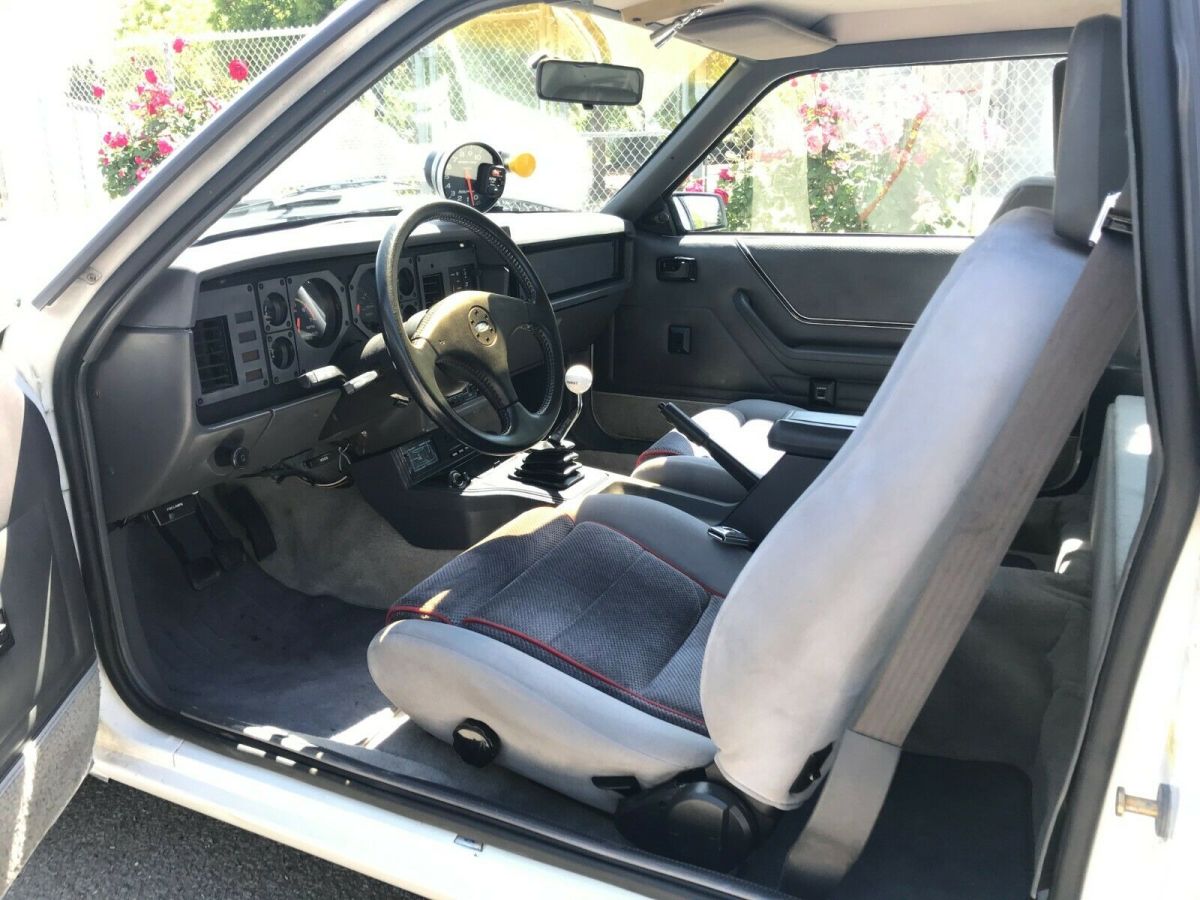 1986 White Ford Mustang Hatchback