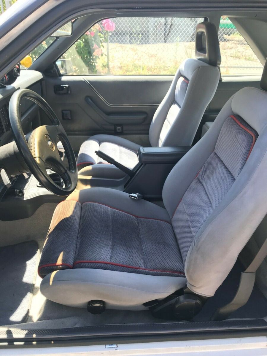 1986 White Ford Mustang Hatchback