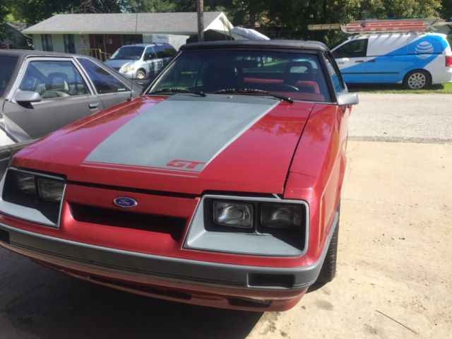 1986 Canyon red Ford Mustang