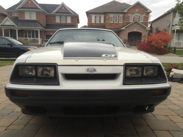 1986 White Ford Mustang Hatchback