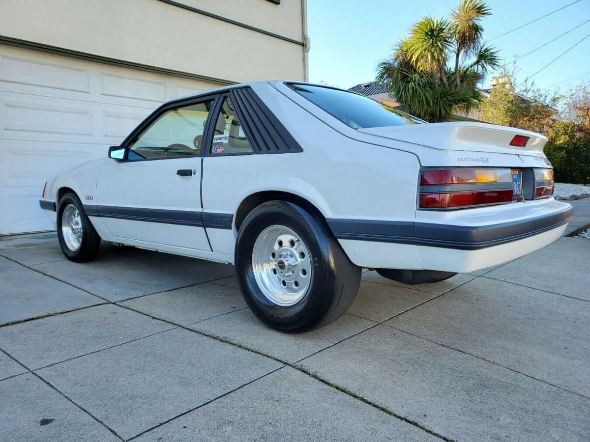 1986 Ford Mustang Coupe