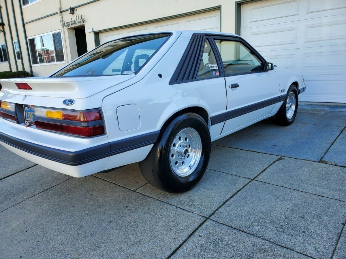 1986 Ford Mustang Coupe