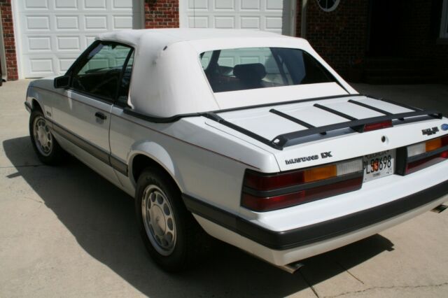 1986 White Ford Mustang Convertible