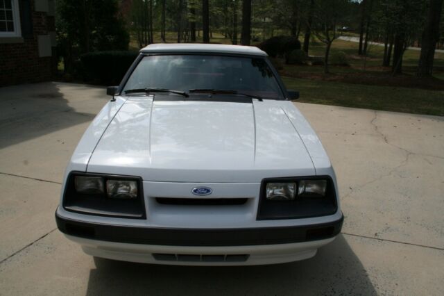 1986 White Ford Mustang Convertible