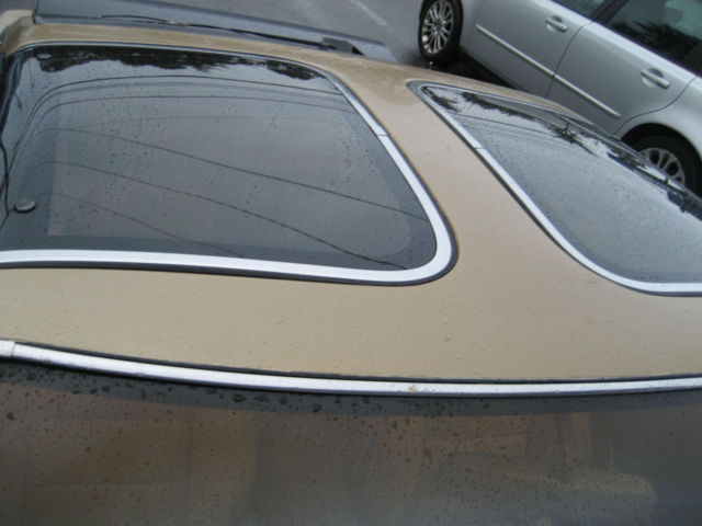 1986 Gold Nissan 300ZX Coupe