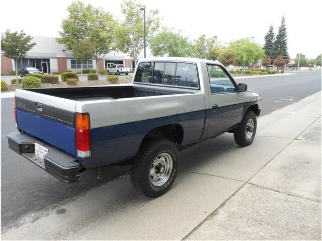1986 Nissan Other Pickups