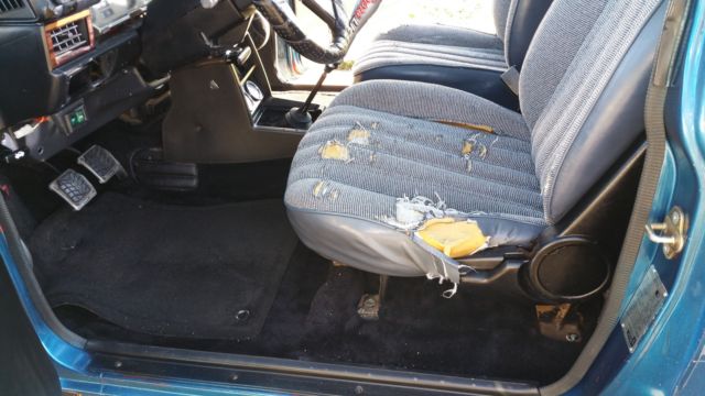 1986 Blue Nissan Other Pickups truck