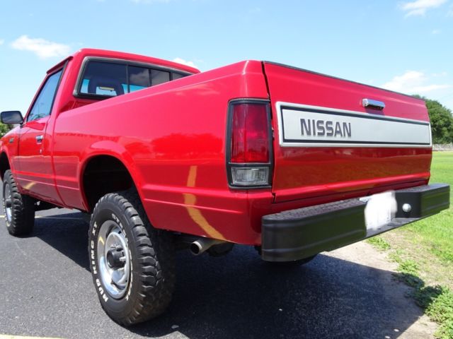 1986 Red Nissan Other Pickups