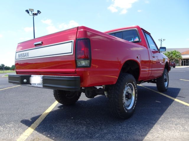 1986 Red Nissan Other Pickups